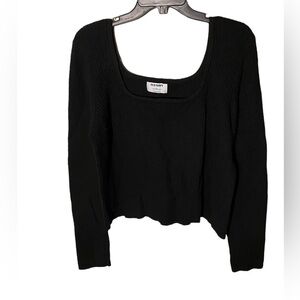 Old Navy Women’s Cropped Front and Back Scooped Long Sleeve Sweater